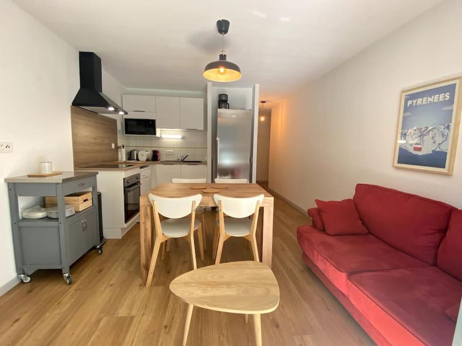 T3 Centre Ville Avec Parking, Balcon Et Wifi. 5P. Cauterets Esterno foto