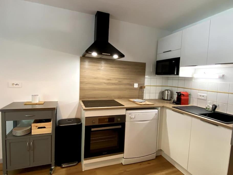 T3 Centre Ville Avec Parking, Balcon Et Wifi. 5P. Cauterets Esterno foto