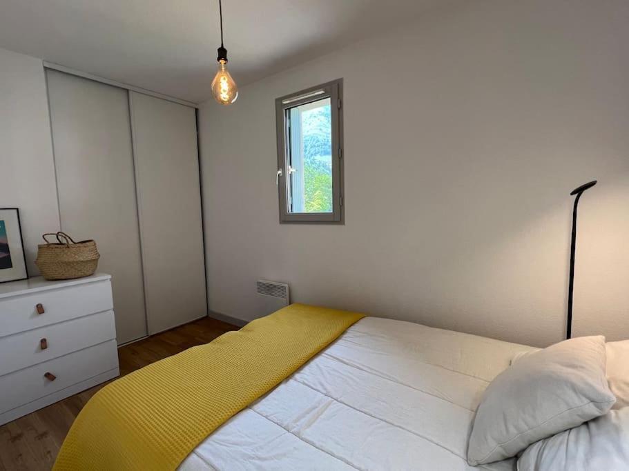 T3 Centre Ville Avec Parking, Balcon Et Wifi. 5P. Cauterets Esterno foto